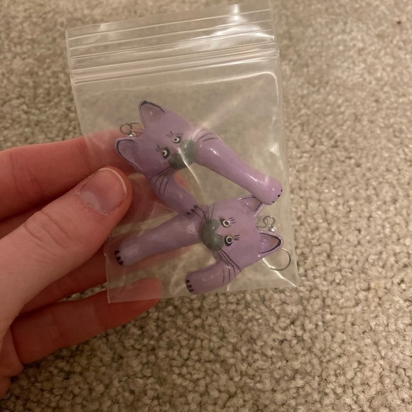 PURPLE Cat Earrings - Picture 2 of 9